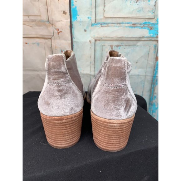 Madewell Grayson Chelsea Boot in Velvet  9.5 - Picture 4 of 9